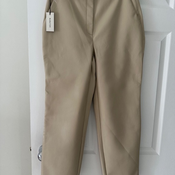 Aritzia command cropped pants - Picture 2 of 2